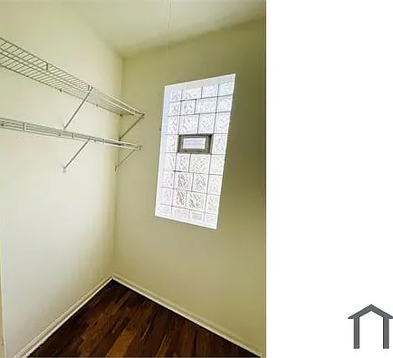 1530 N Orleans St — Photo 13