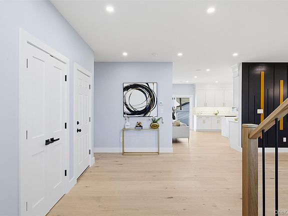 4th image of 12 Friends Lane