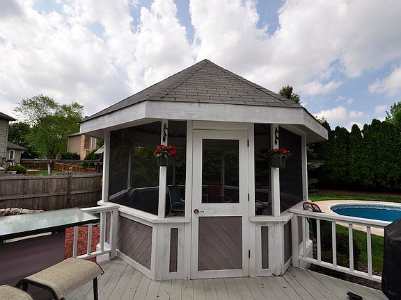 Gazebo with Lighting