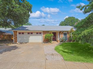 3621 Aspenwood Dr, Bedford, TX 76021