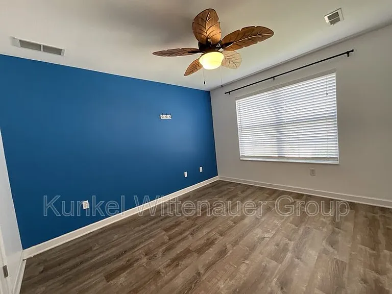 2621 Greystone Estates Pkwy — Photo 26