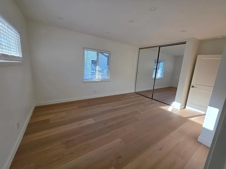 935 Arwin St — Photo 12