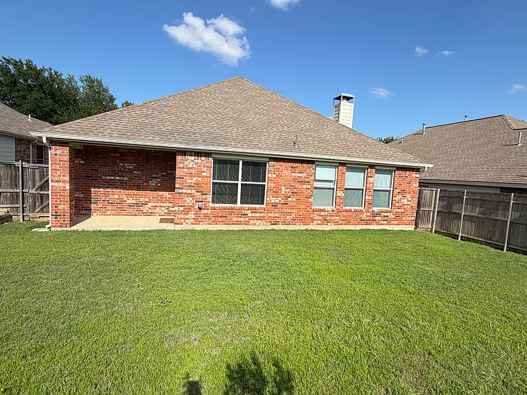 2408 Monroe Dr — Photo 14