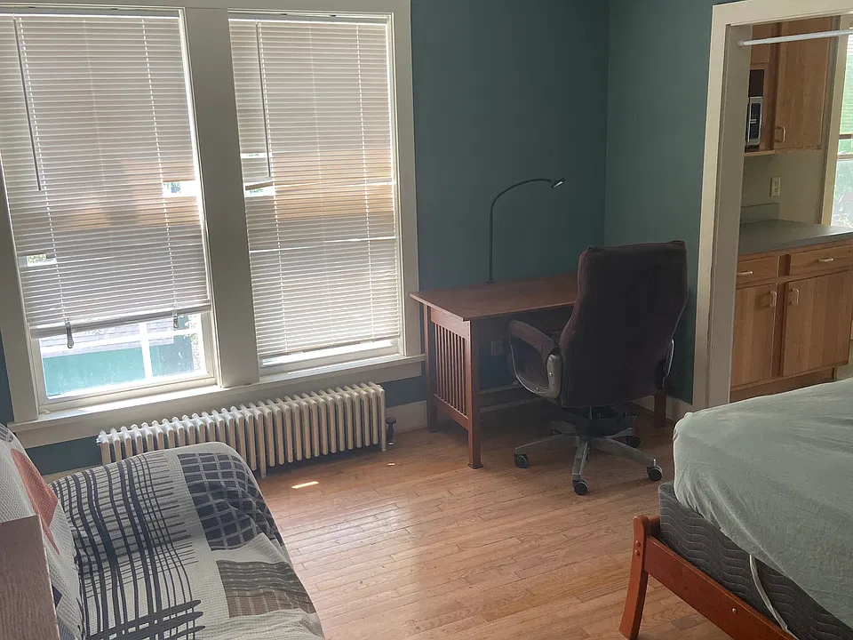 116 Lake St #1