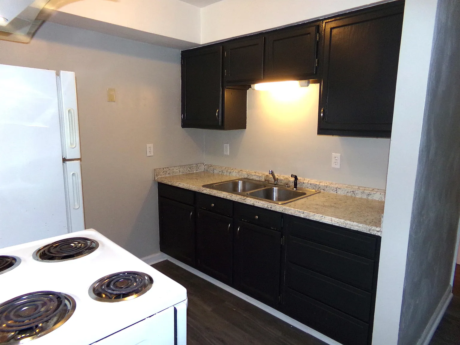 West 32nd Street (415) - 1 — Photo 4