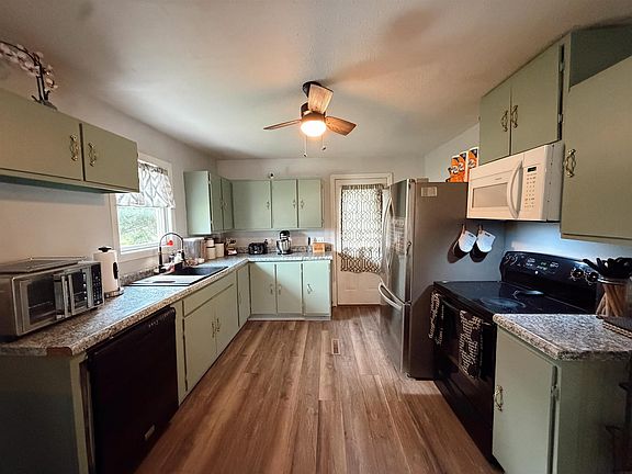 4th image of 1264 Pleasant Dr