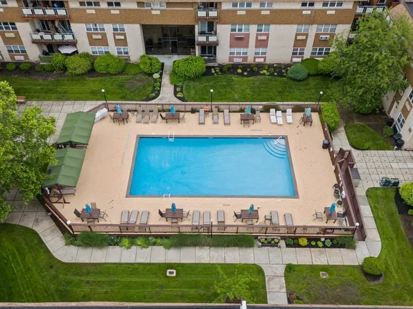 1111 River Road image 25 of 32