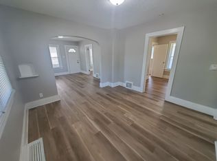 150 E Douglas Ave, Des Moines, IA 50313