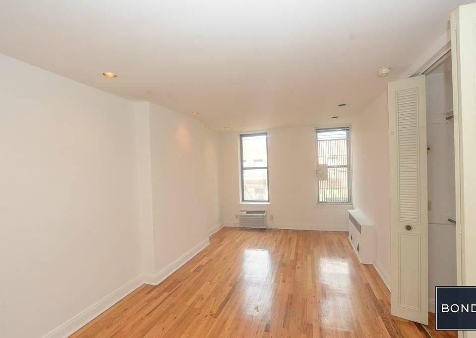 2nd image of 330 E 93rd St APT 3B