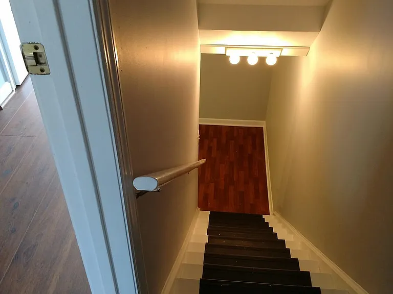 15205 Streamside Ct — Photo 40