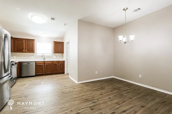 816 Lightningbug Ln — Photo 6