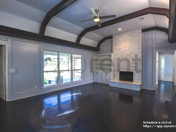 4th image of 1409 Creekside Dr