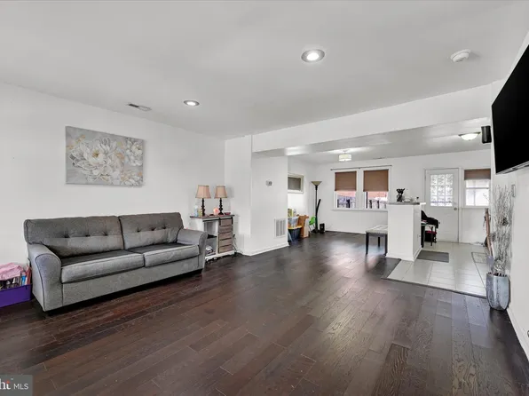 1004 Wildwood Pkwy, Baltimore, MD 21229