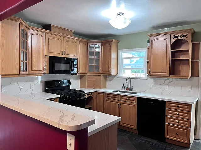 1055 El Dorado Ave — Photo 5