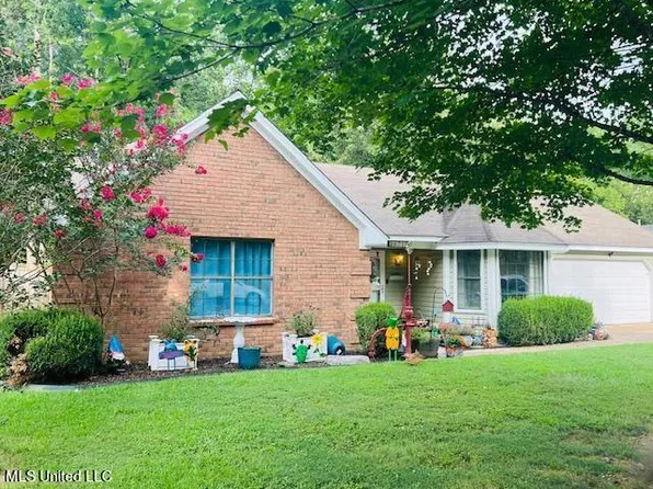 6710 Hickory Crest Dr, Walls, MS 38680