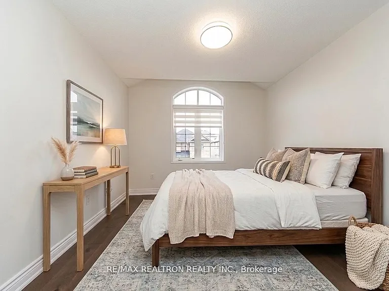 24 Skelton Cres — Photo 29