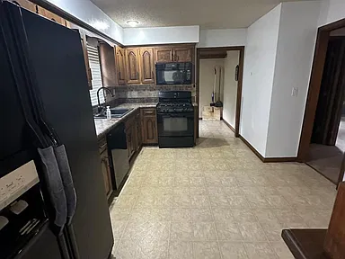 1308 NW 3rd St Blue Springs MO | Zillow