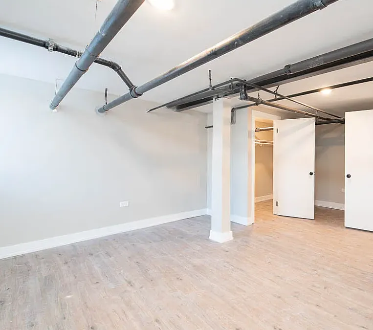 2 bed, 900 sqft, $1,875 — Photo 2