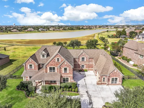 3914 Lake Star Drive, League City, TX 77573