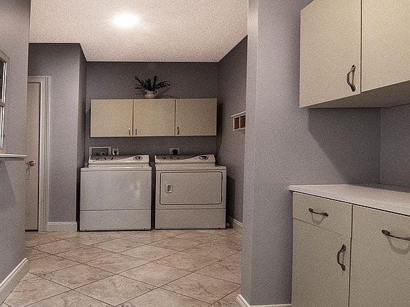 5th image of 37 Oak Run