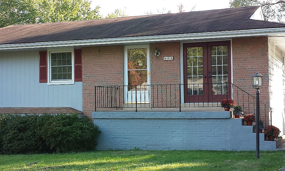 1st image of 603 E Charlotte St