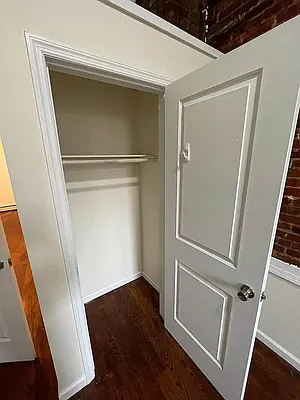 Rented by Skyhigh Realty NYC LLC | media 10