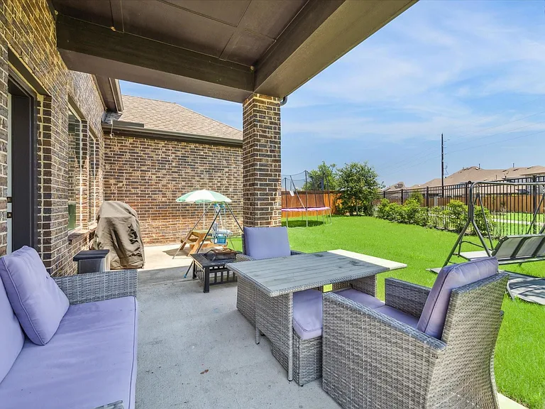11718 Lost Maples Springs Dr — Photo 34