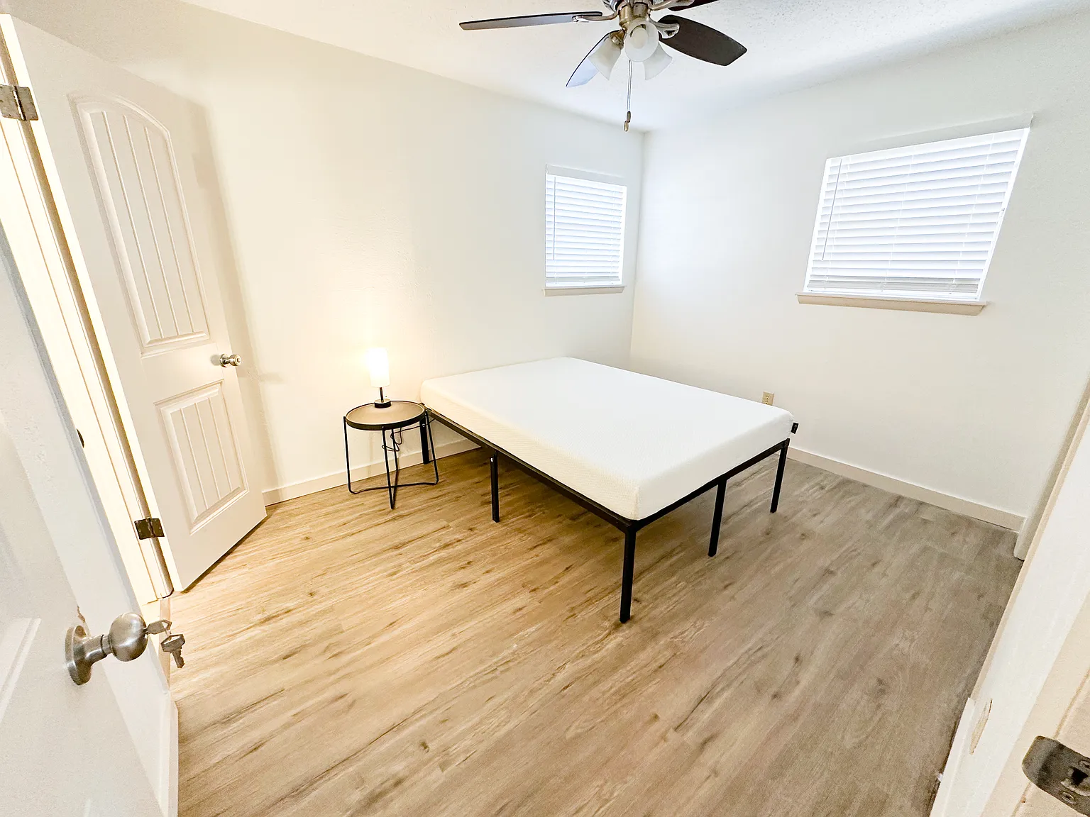 Master Bedroom Room Rental | Private Half Bath | All Bills Included |Lawton — Photo 1