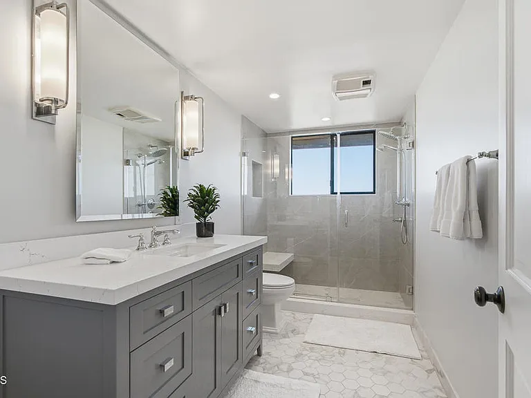 290 Saint Katherine La Canada — Photo 34