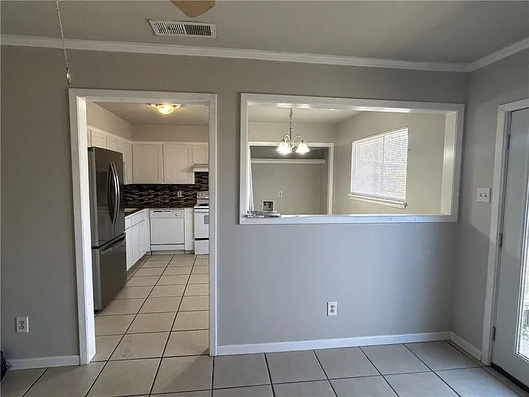 1606 Cimmarron St #A — Photo 4