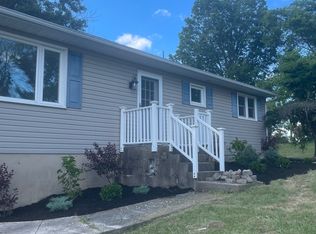 209 Golf Rd, Myerstown, PA 17067