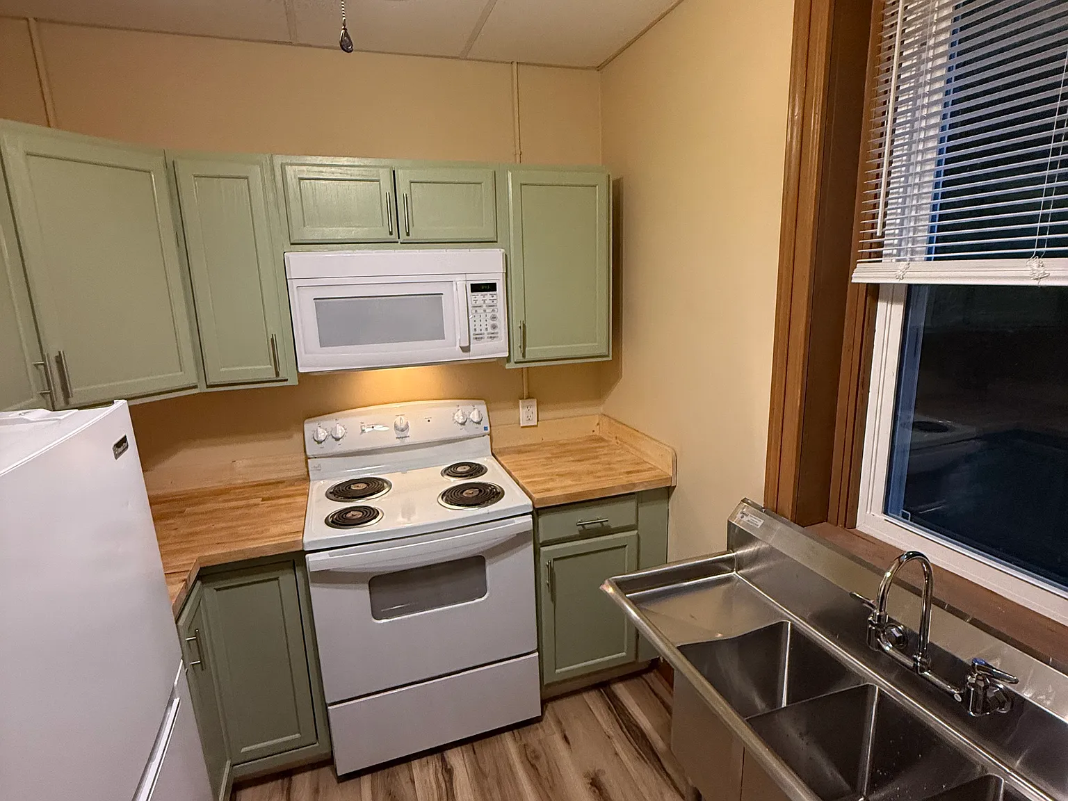 2 bed, $1,550 — Photo 1
