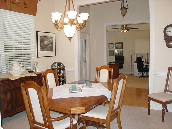 FORMAL DINING WITH PICTURE WINDOW