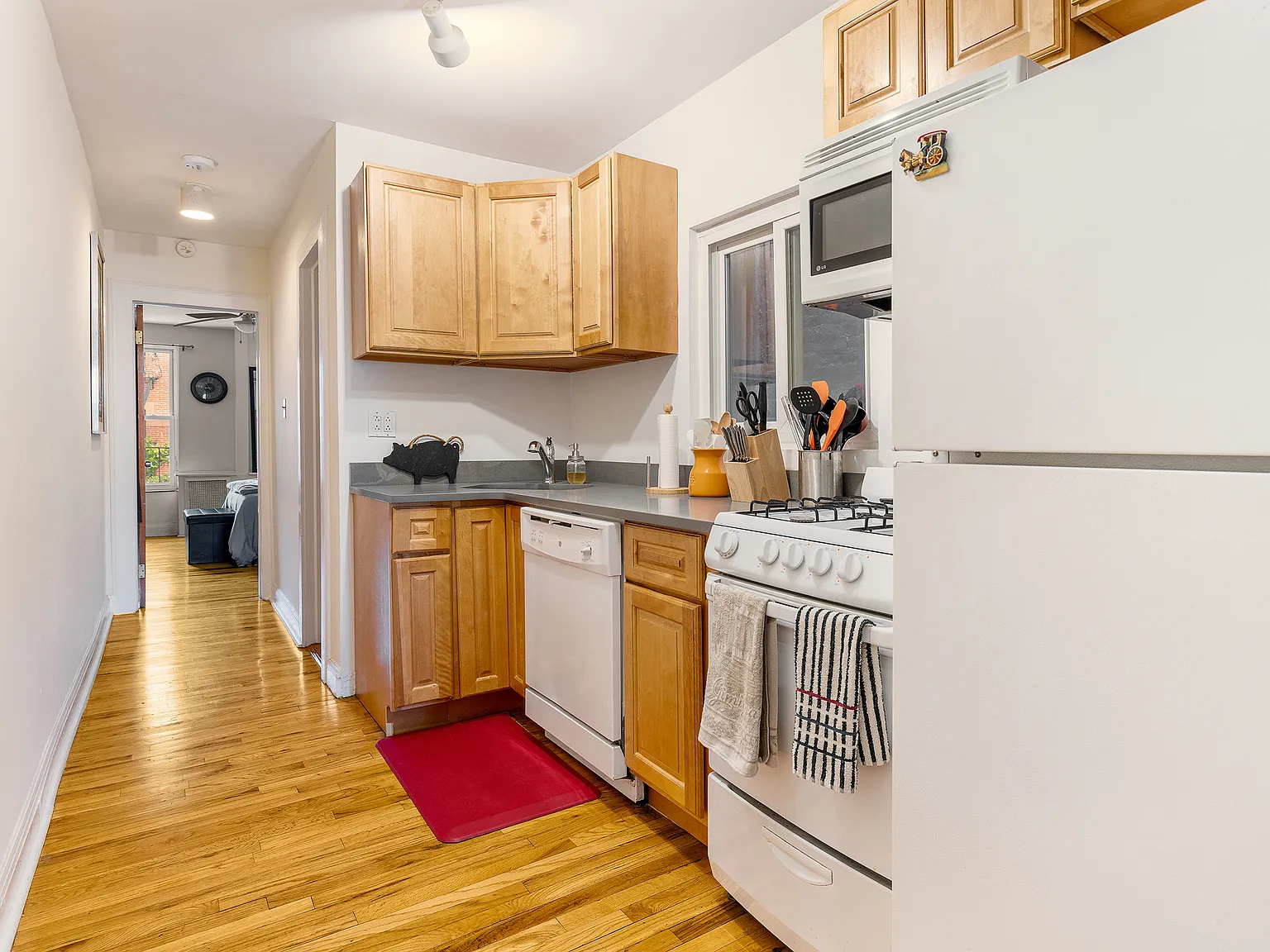 234 Sackett Street — Photo 3