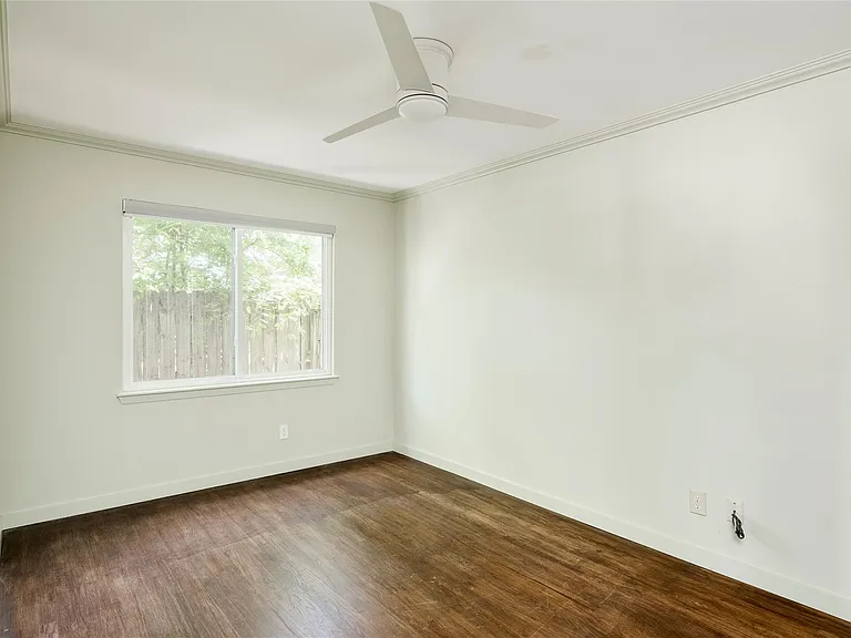1707 Overhill Dr — Photo 12