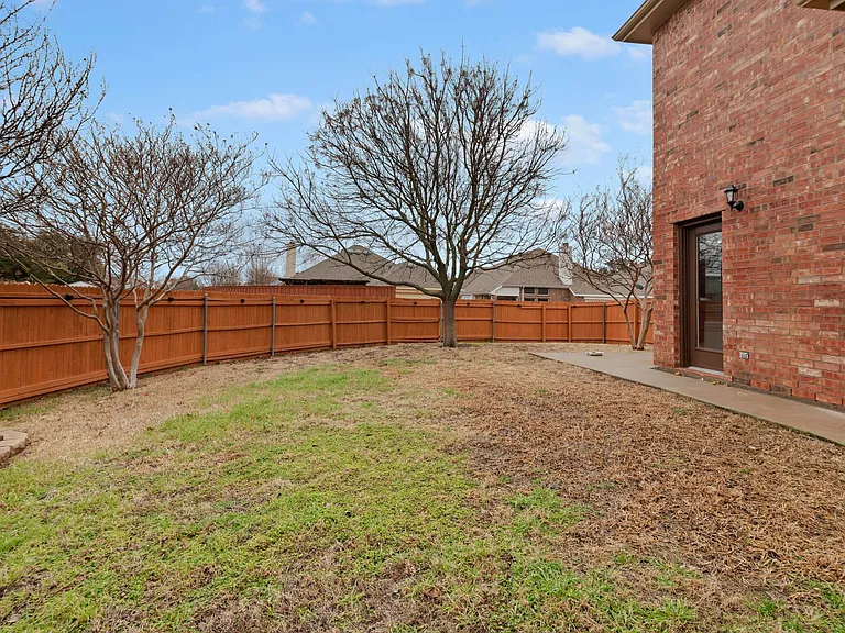 316 Leameadow Dr — Photo 36