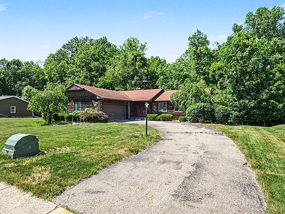 4th image of 2085 Jamestown Dr SE