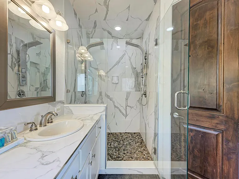 13803 Lake View Dr — Photo 35