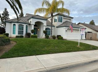 8917 N Woodrow Ave, Fresno, CA 93720