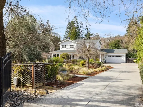 212 La Questa Dr, Danville, CA 94526