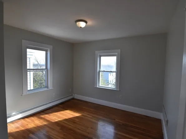 50 Lyon St #4, Dorchester, MA 02122