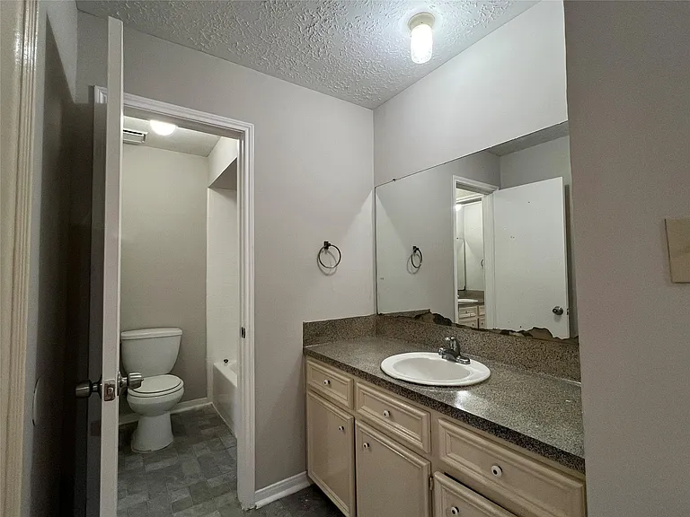 11507 Meadow Ln #C — Photo 14