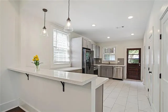 625 Evelina St — Photo 4