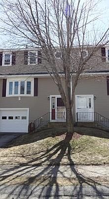 2nd image of 14 Meeting House Ln