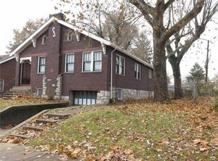 7134 Edison Ave, Saint Louis, MO 63121