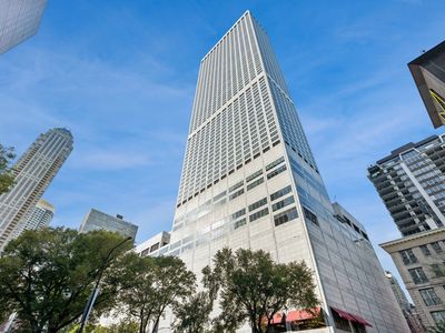 180 E Pearson St APT 5901, Chicago, IL, 60611