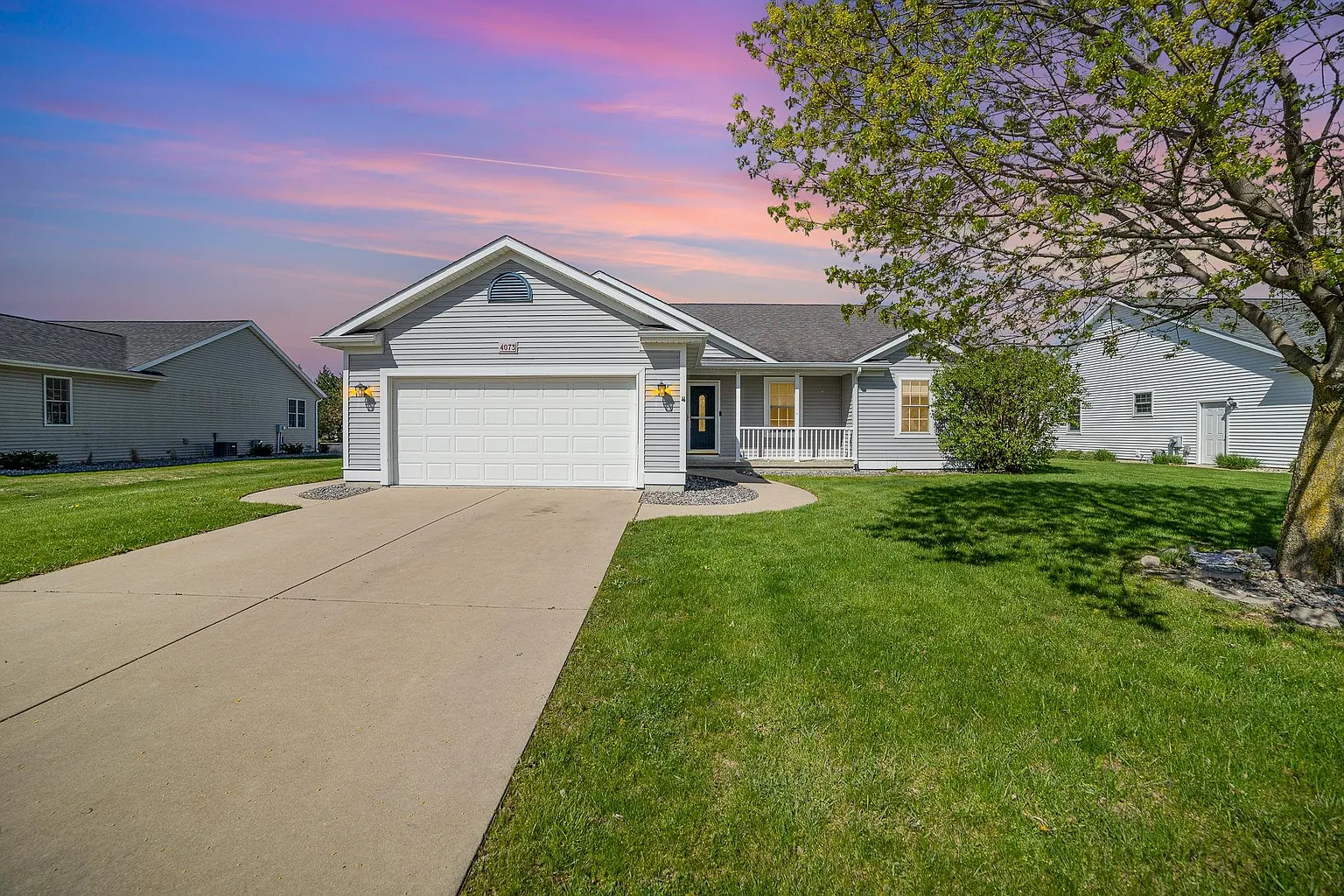 4073 W Crossings photo 1