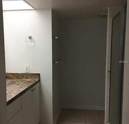 4th image of 100 Oakmont Ln #107-108