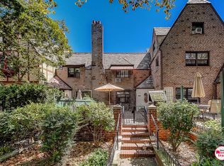 33-33 70th St, Jackson Heights, NY 11372