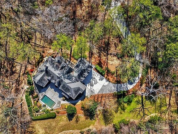 3rd image of 115 Mount Paran Rdg